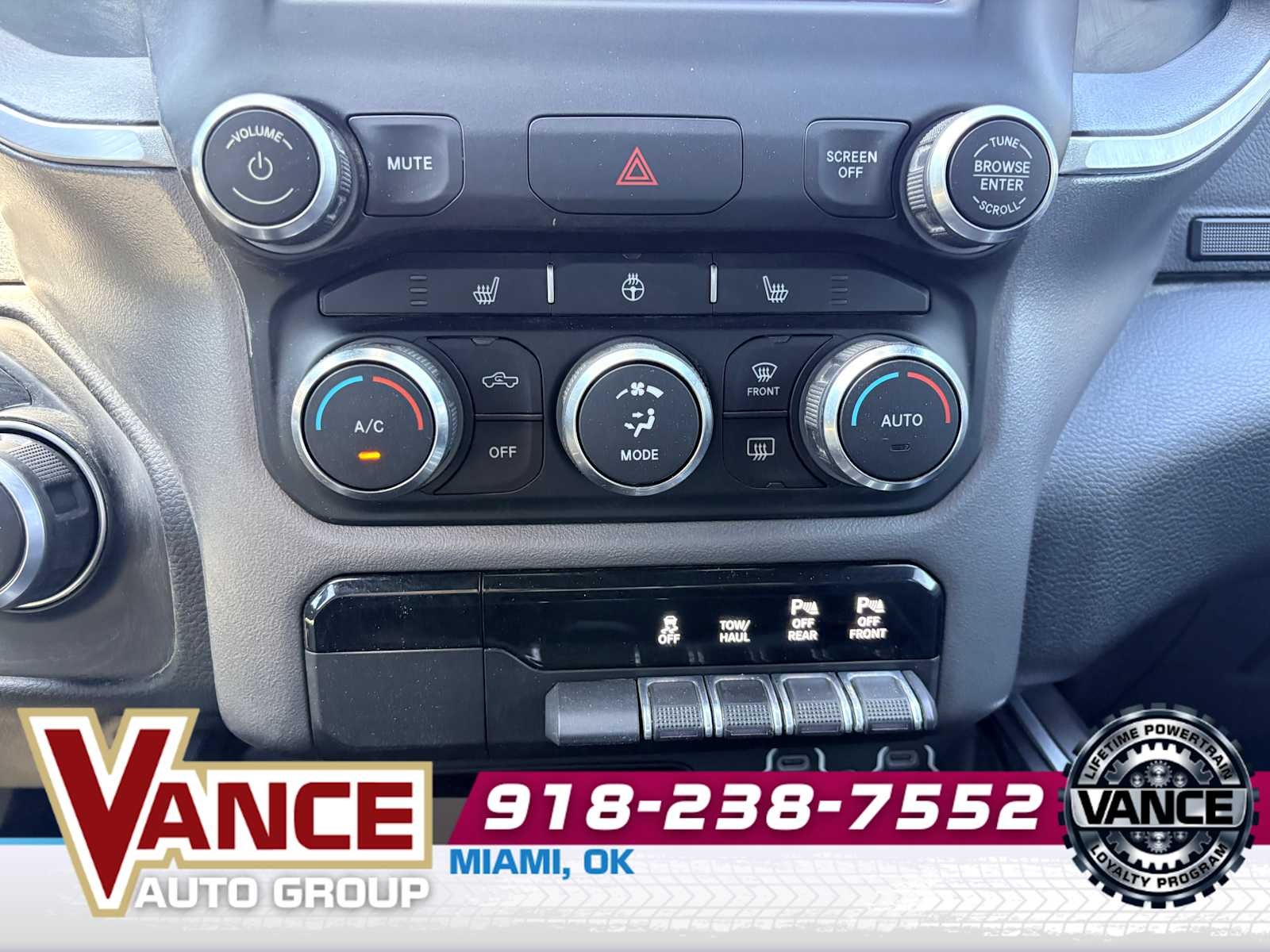 2023 RAM Ram 1500 Big Horn Quad Cab 4x4 6'4' Box