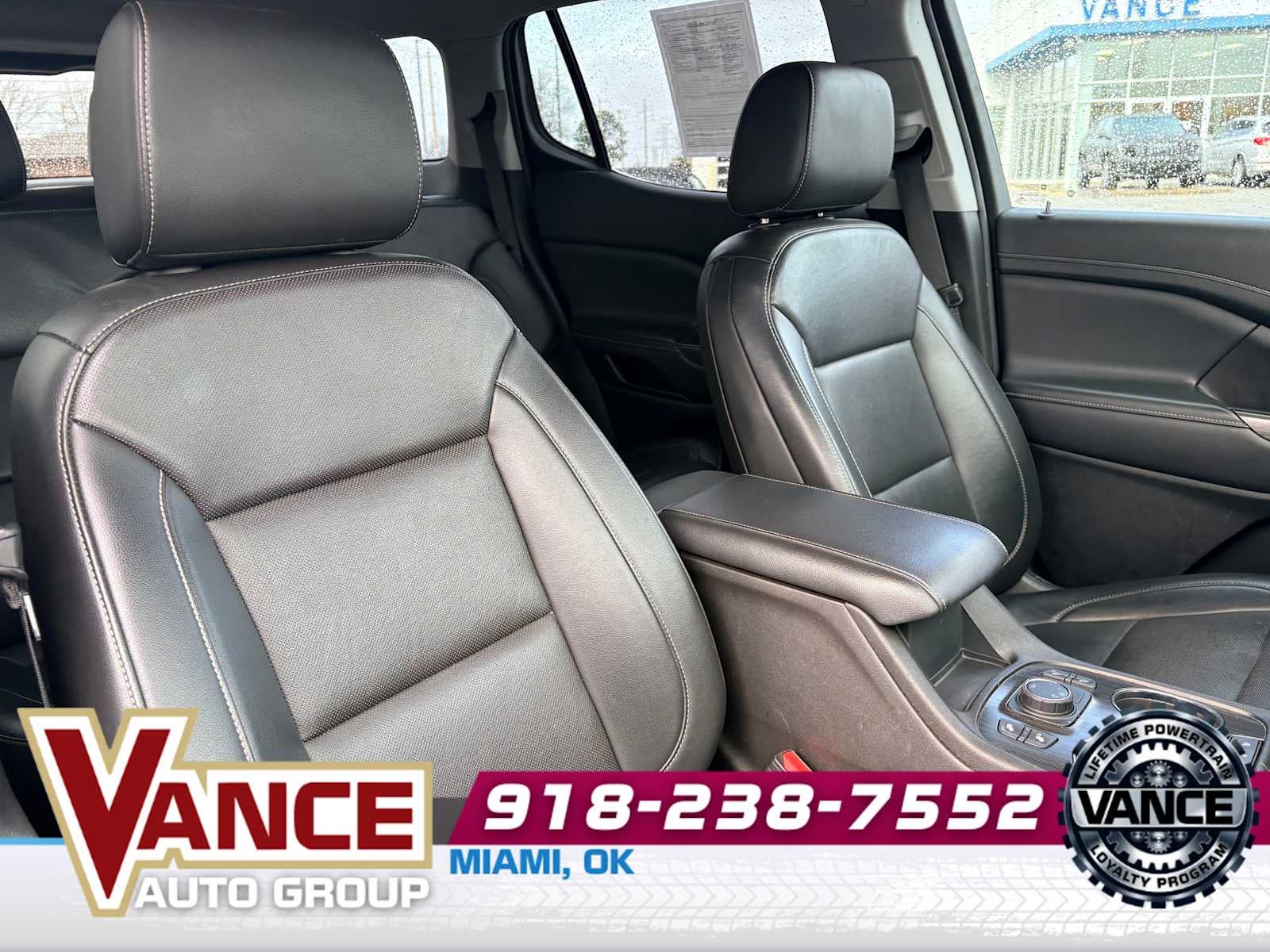 2023 GMC Acadia AWD SLT