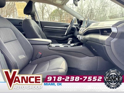 2023 Nissan Altima SV FWD