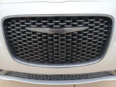 2022 Chrysler 300 Touring