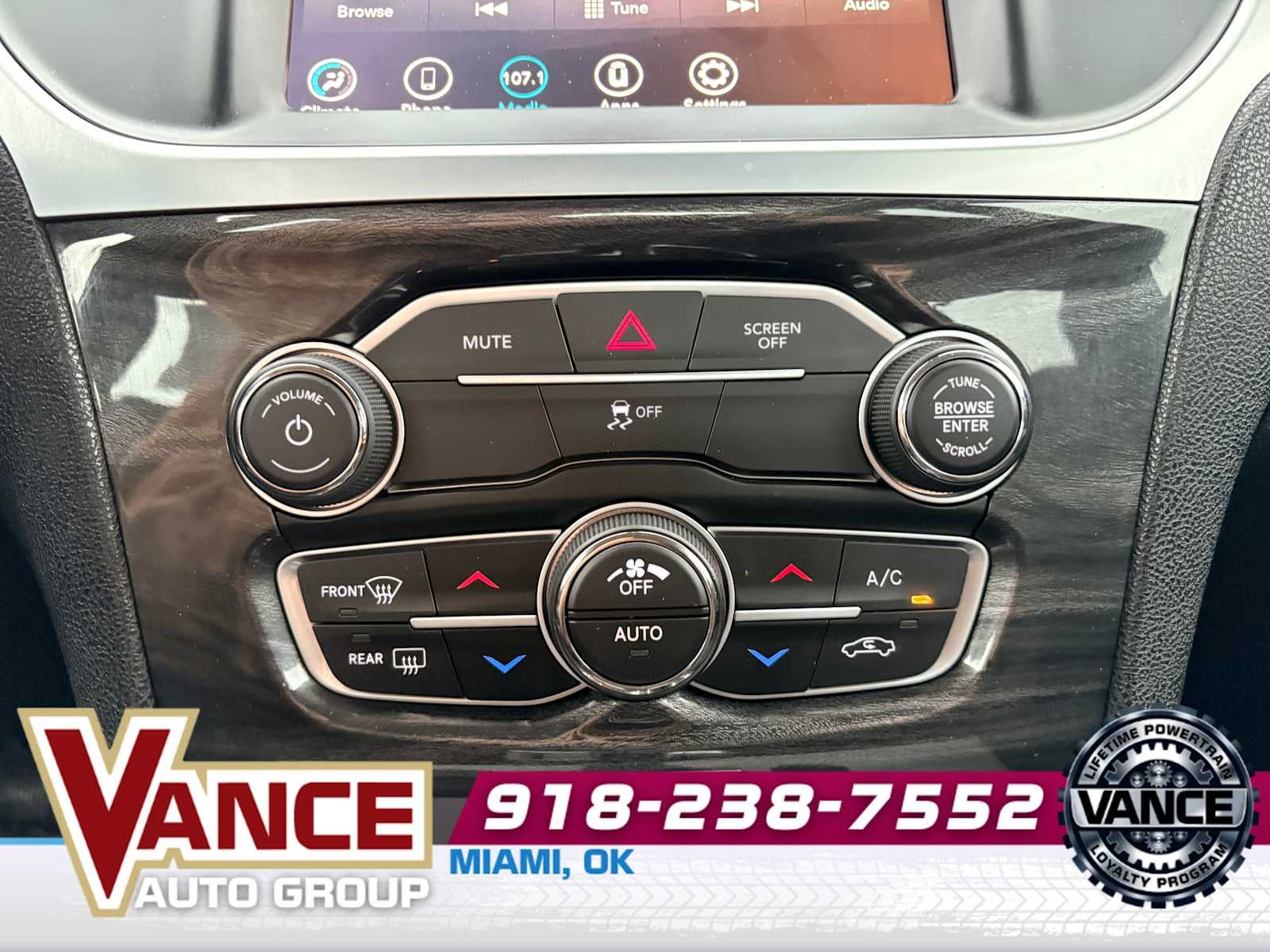 2022 Chrysler 300 Touring