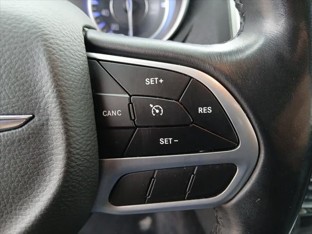 2022 Chrysler 300 Touring