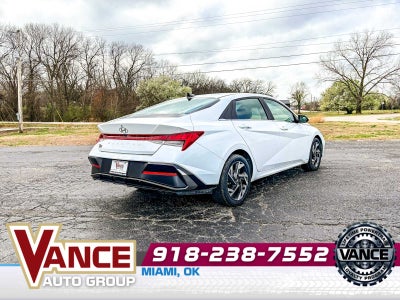 2025 Hyundai Elantra SEL Convenience