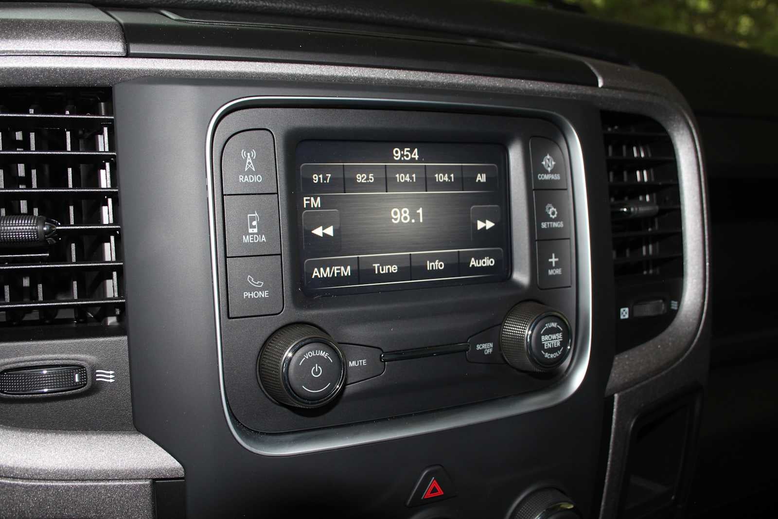 2024 RAM 1500 Classic SSV