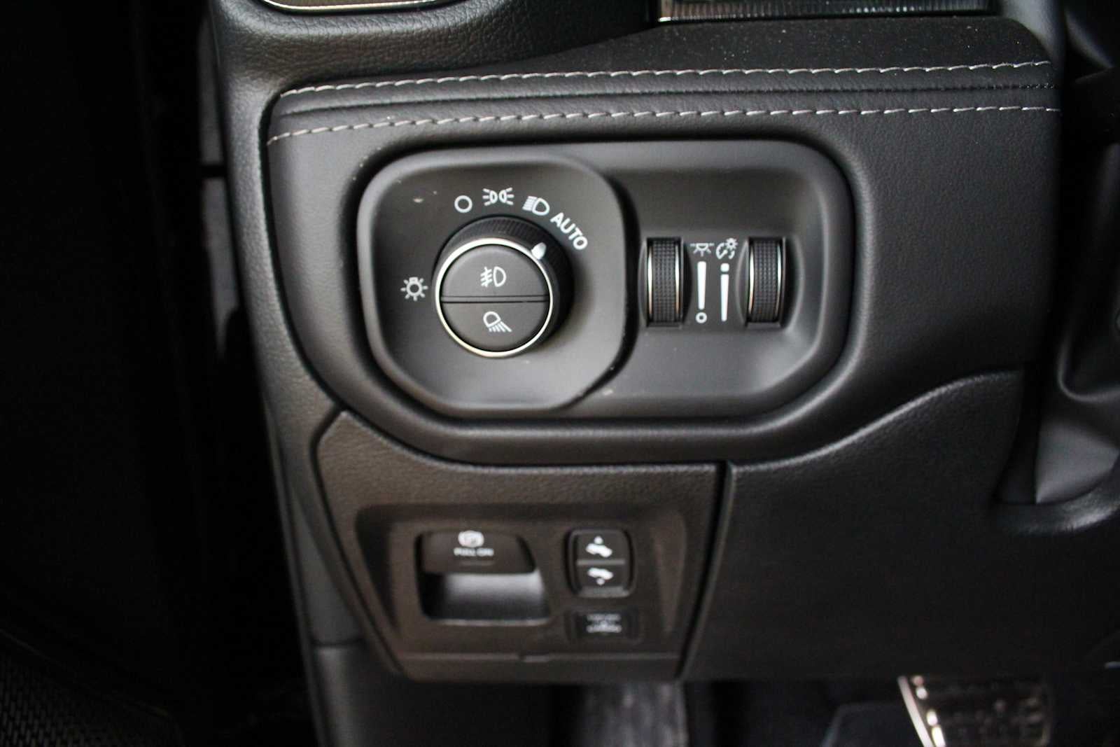 2025 RAM Ram 1500 RHO