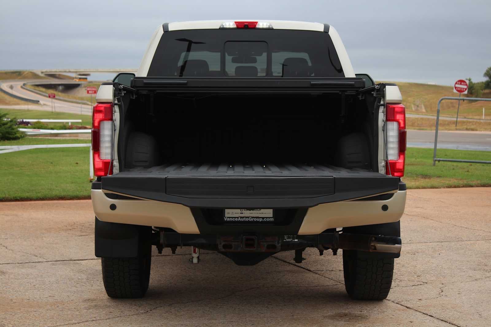 2017 Ford F-350 Platinum