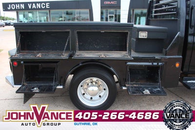 2005 GMC C4500 Crew Cab 2WD