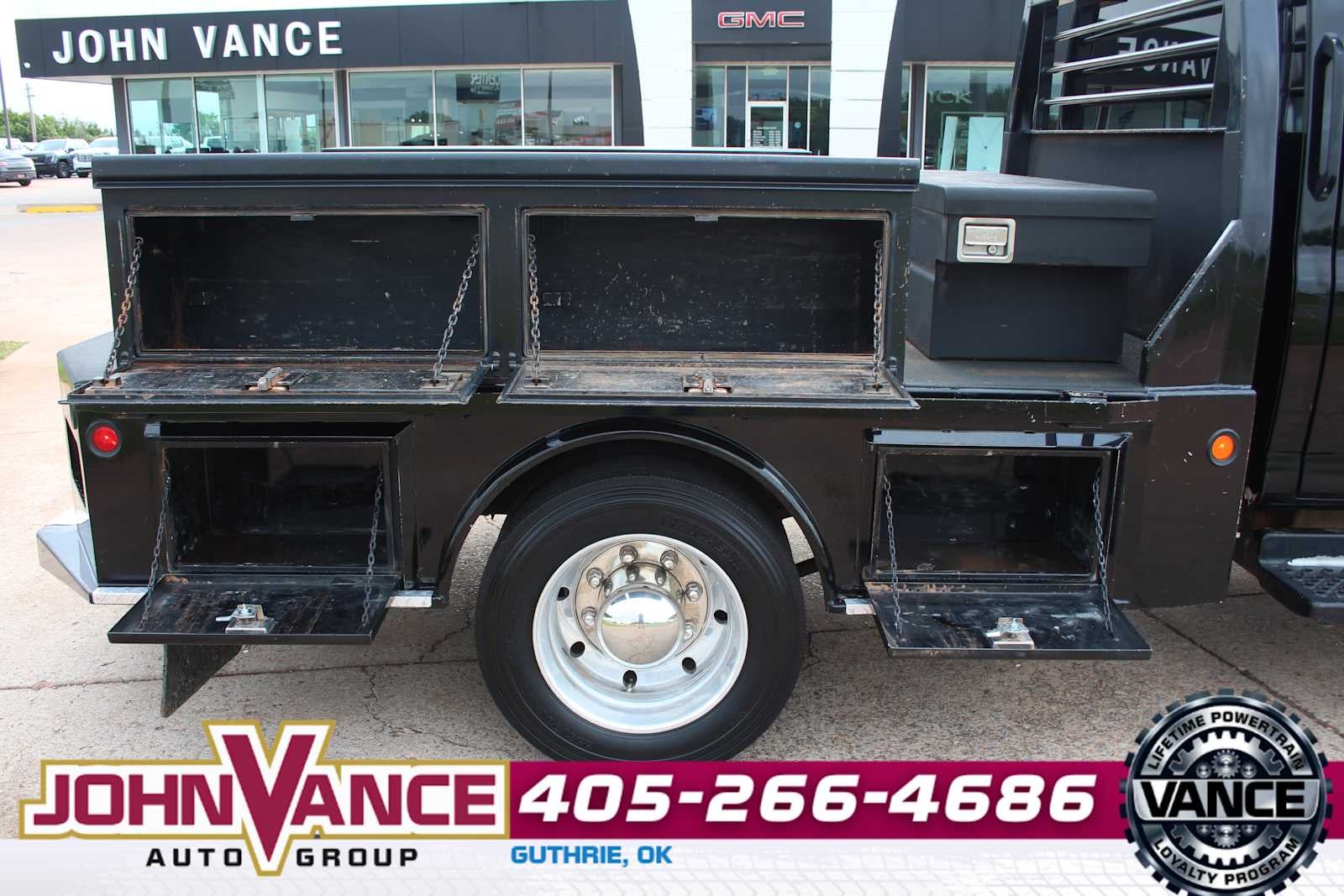 2005 GMC C4500 Crew Cab 2WD