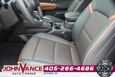 2025 GMC Canyon 4WD AT4