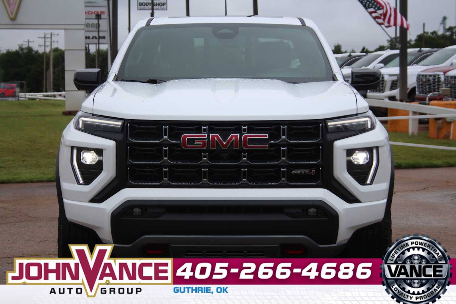 2025 GMC Canyon 4WD AT4