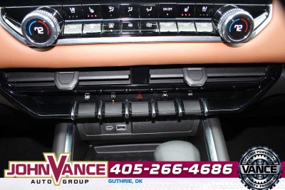 2025 GMC Canyon 4WD AT4