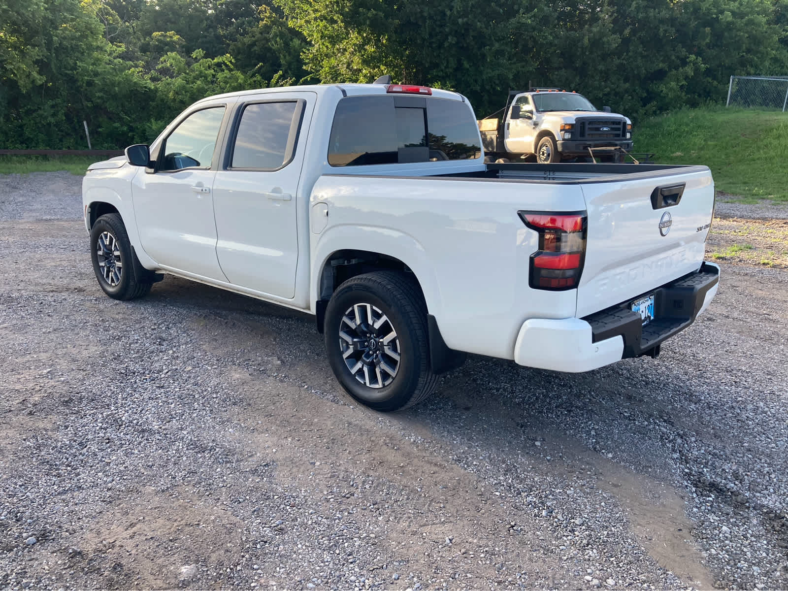 2023 Nissan Frontier SV