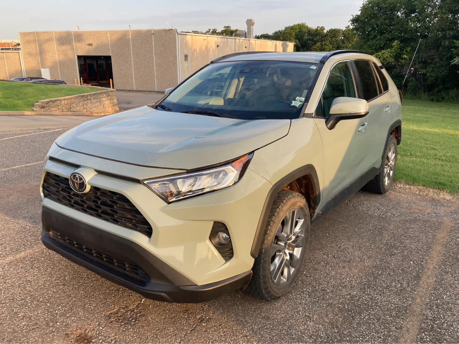 2021 Toyota Rav4 XLE Premium