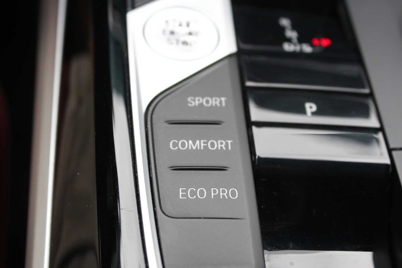 2024 BMW 330i 330i