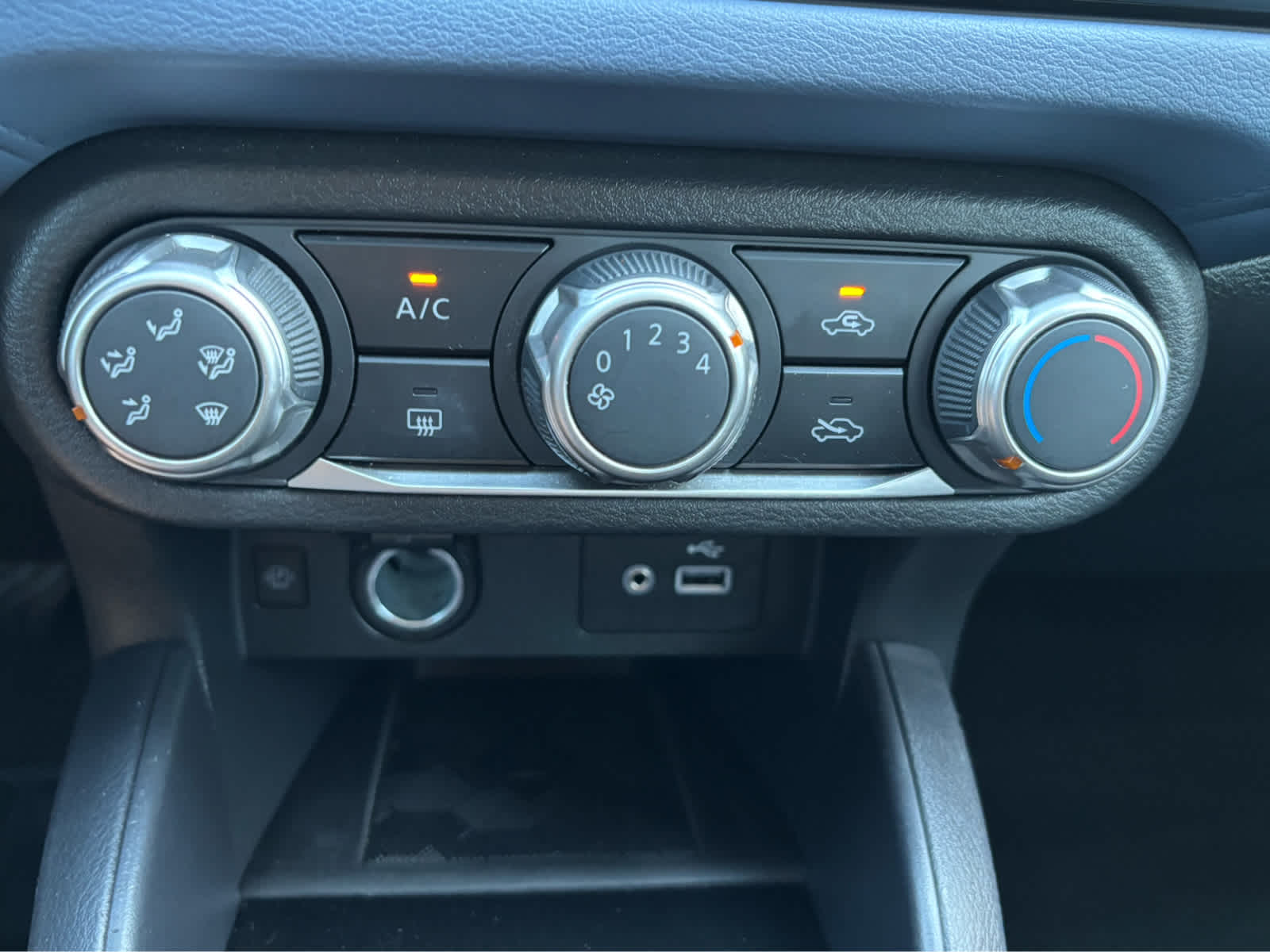 2024 Nissan Versa SV