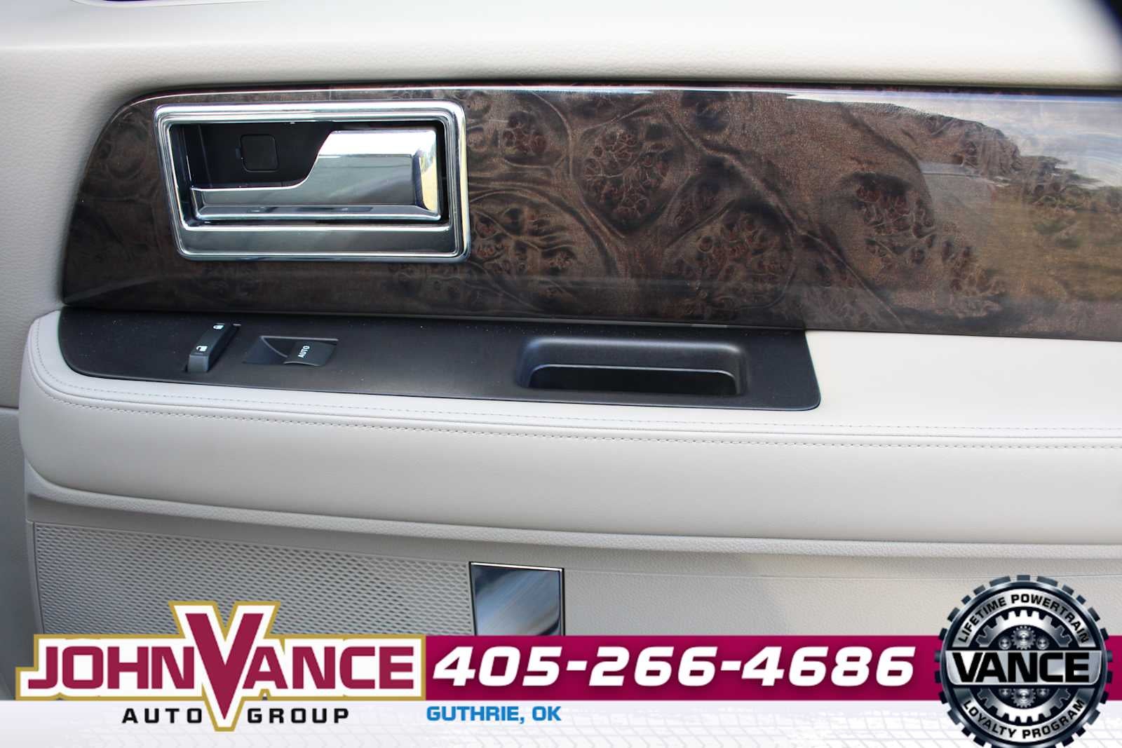2015 Lincoln Navigator 4WD 4dr