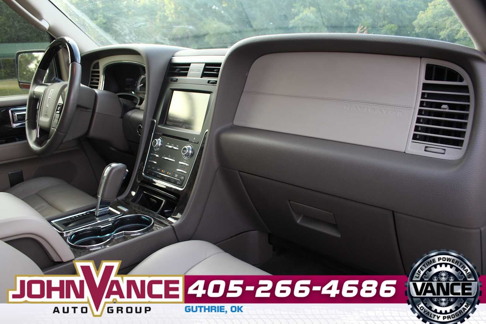 2015 Lincoln Navigator 4WD 4dr