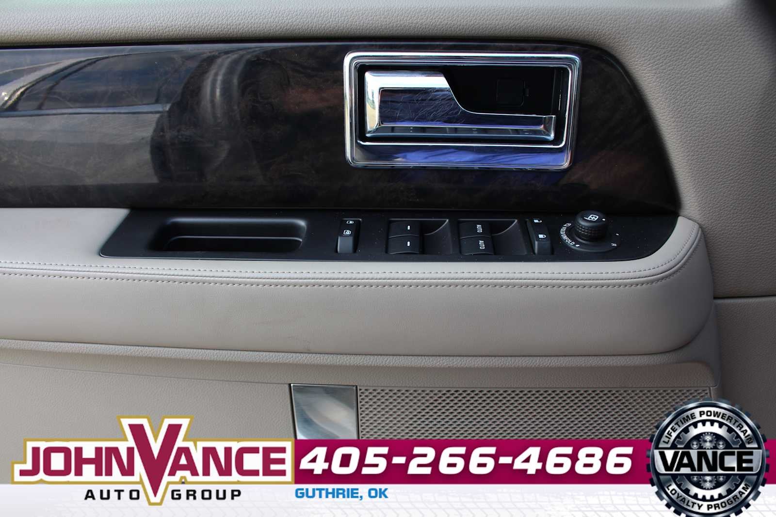 2015 Lincoln Navigator 4WD 4dr