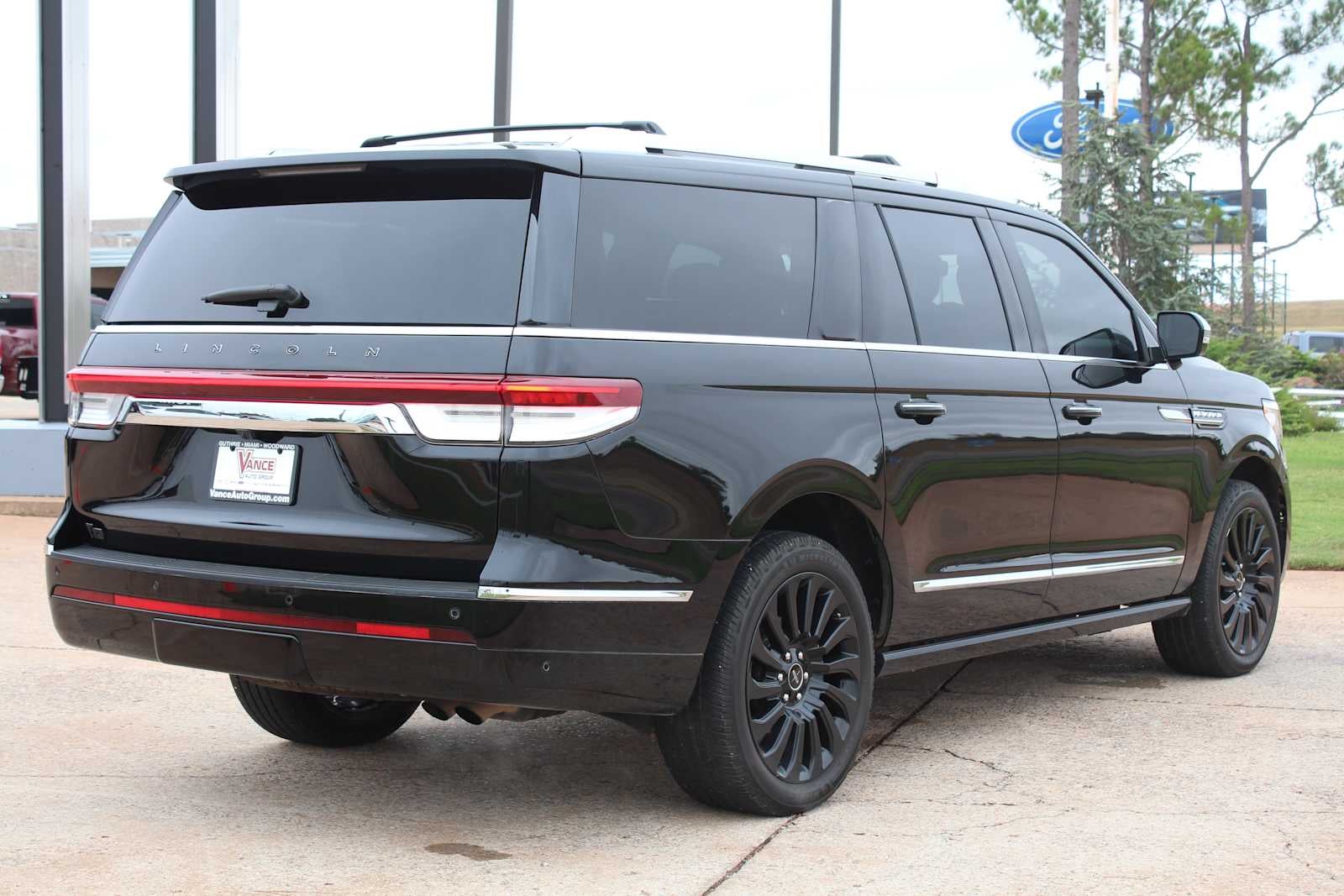 2022 Lincoln Navigator Black Label