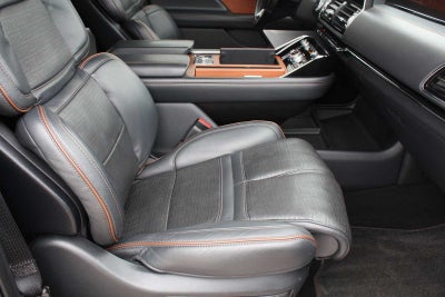 2022 Lincoln Navigator Black Label