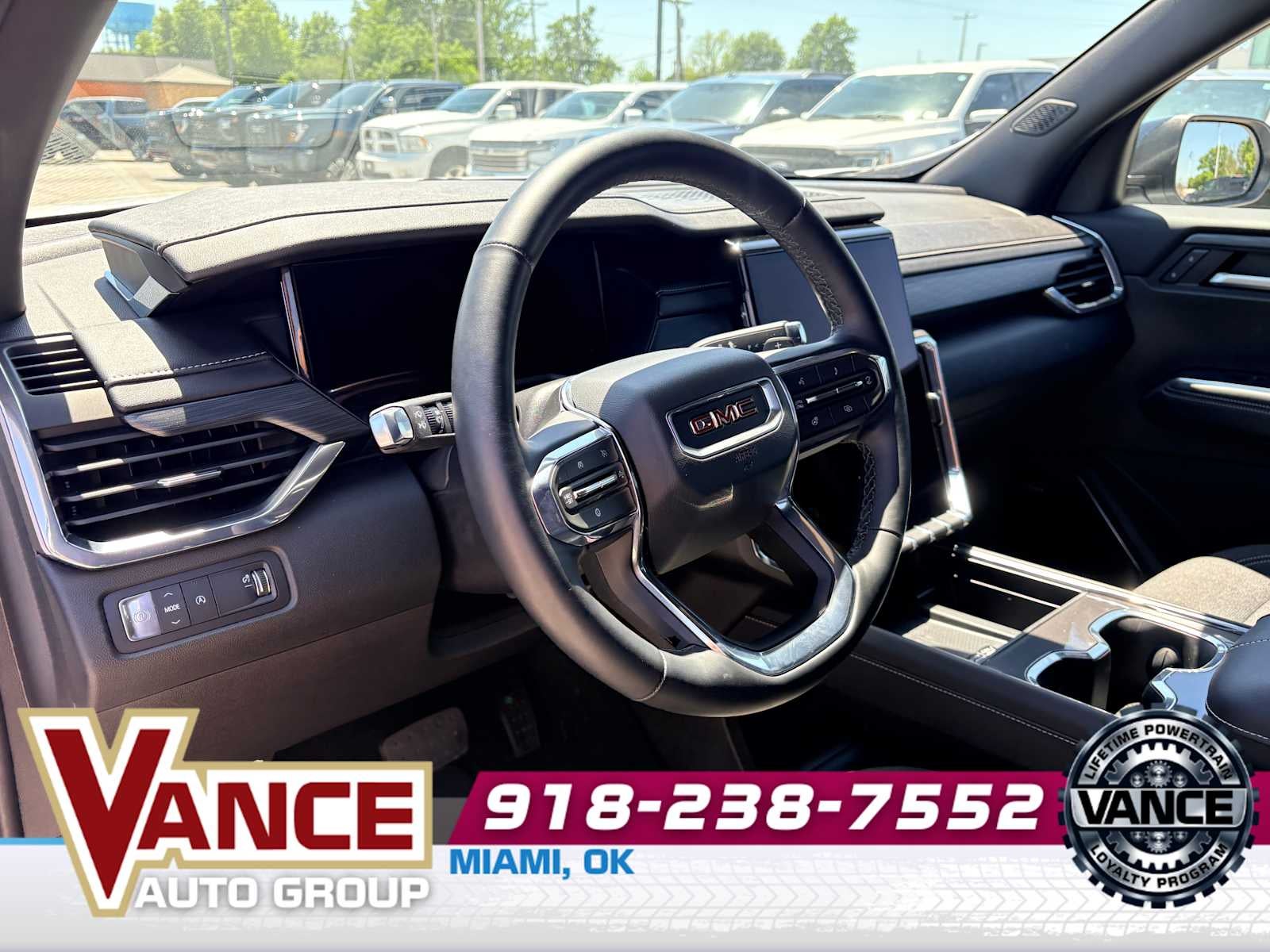 2025 GMC Acadia Elevation
