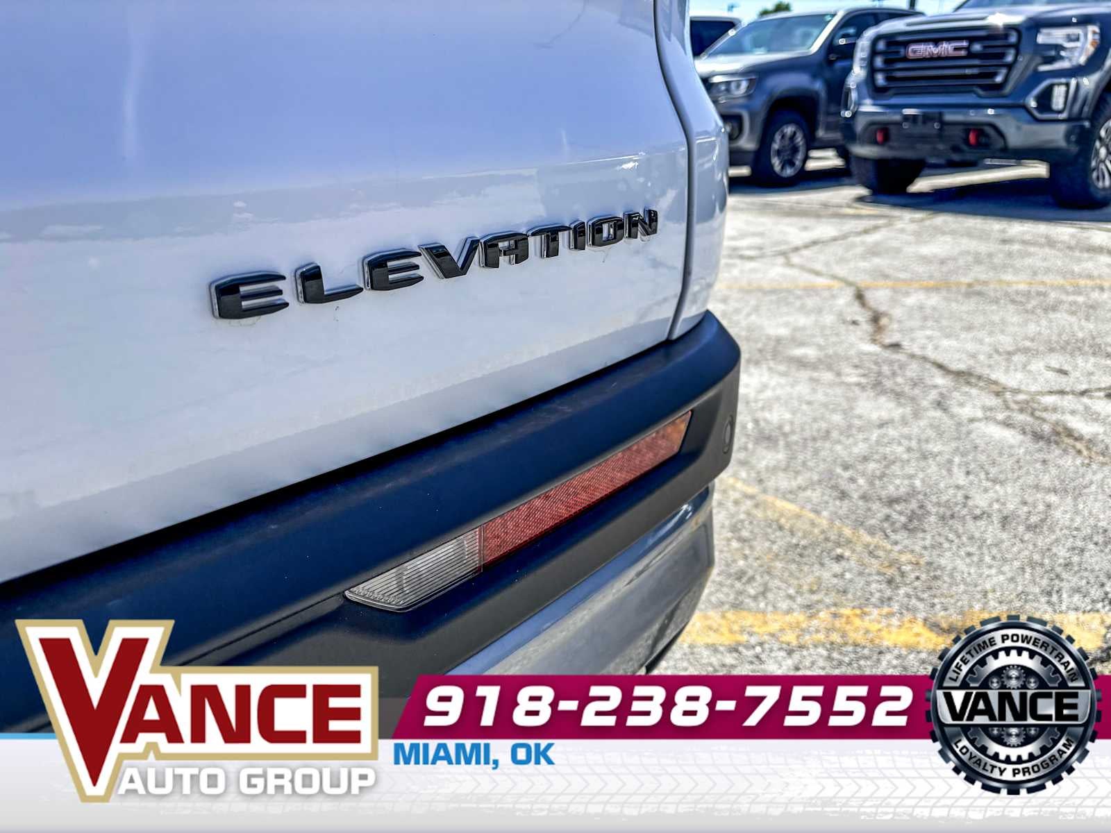 2025 GMC Acadia Elevation
