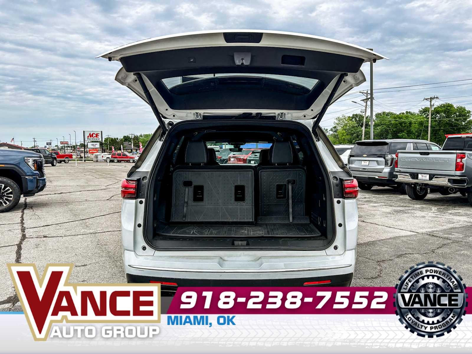 2023 Chevrolet Traverse Premier