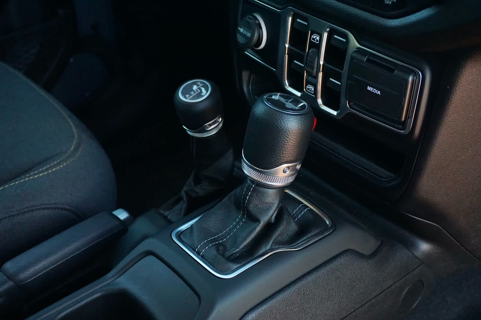 2025 Jeep Wrangler 4-Door Summit 4x4
