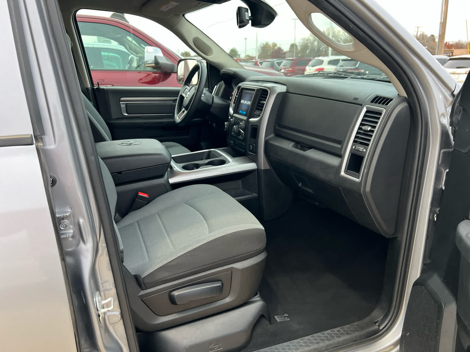 2023 RAM Ram 1500 Classic SLT Crew Cab 4x4 5'7' Box