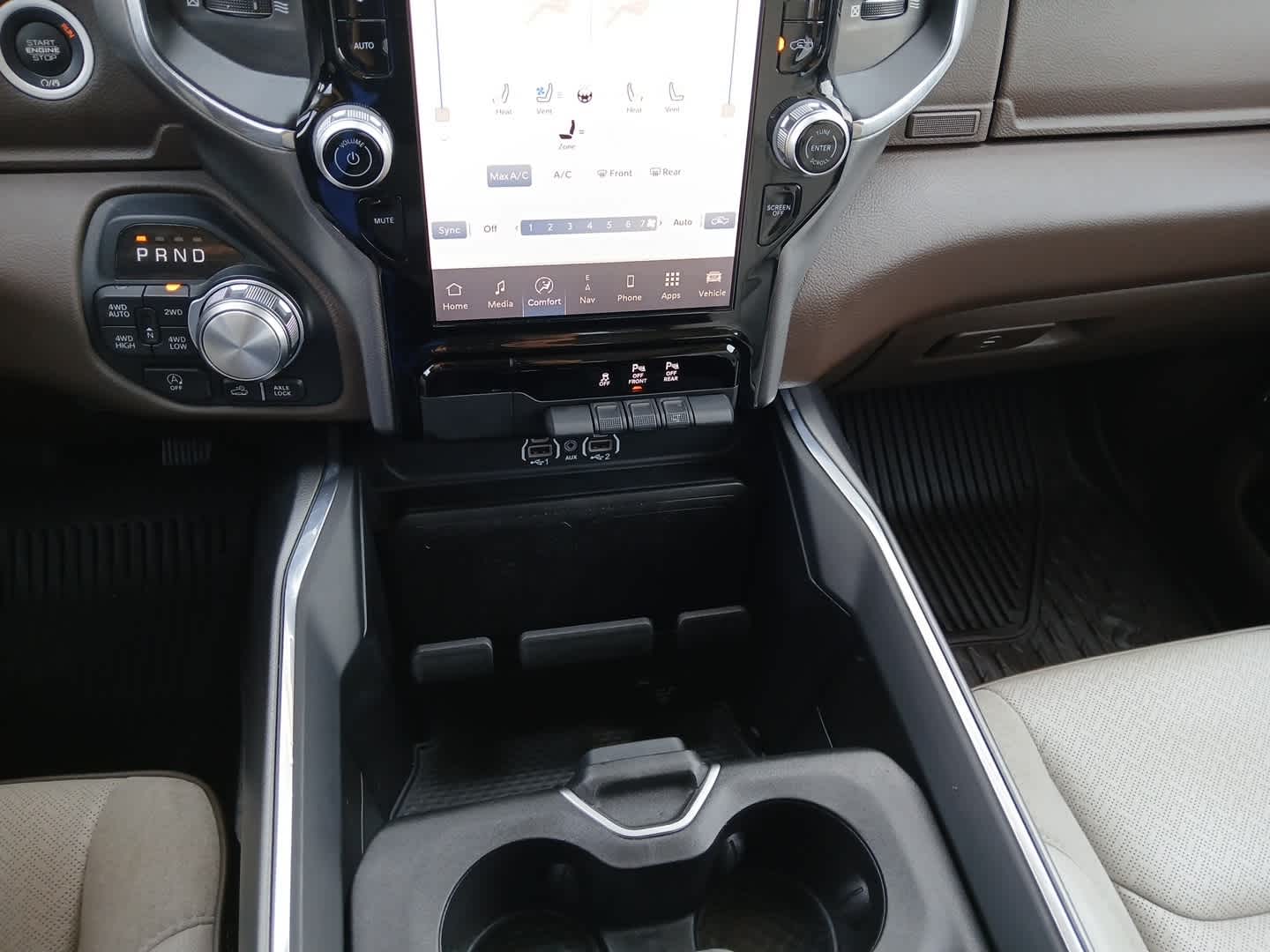 2025 RAM Ram 1500 Laramie Crew Cab 4x4 5'7' Box