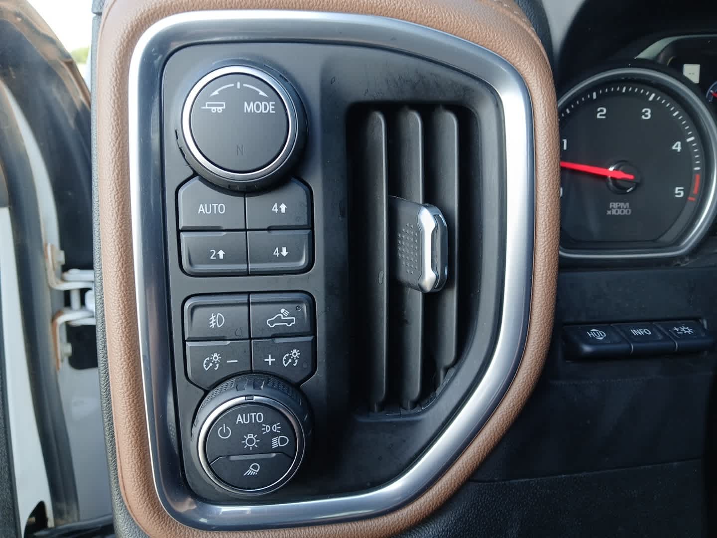 2020 Chevrolet Silverado 2500HD 4WD Crew Cab Standard Bed High Country