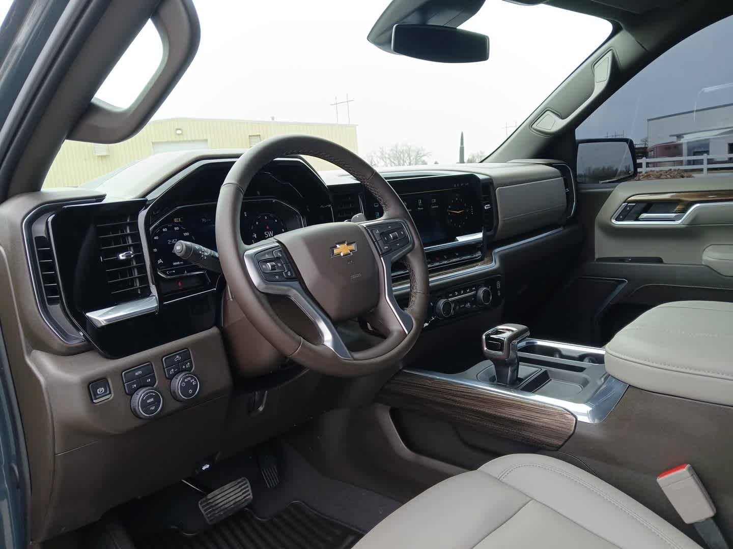 2025 Chevrolet Silverado 1500 4WD Crew Cab Standard Bed LT