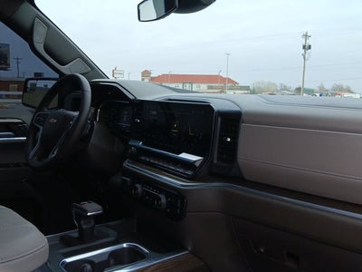 2025 Chevrolet Silverado 1500 4WD Crew Cab Standard Bed LT