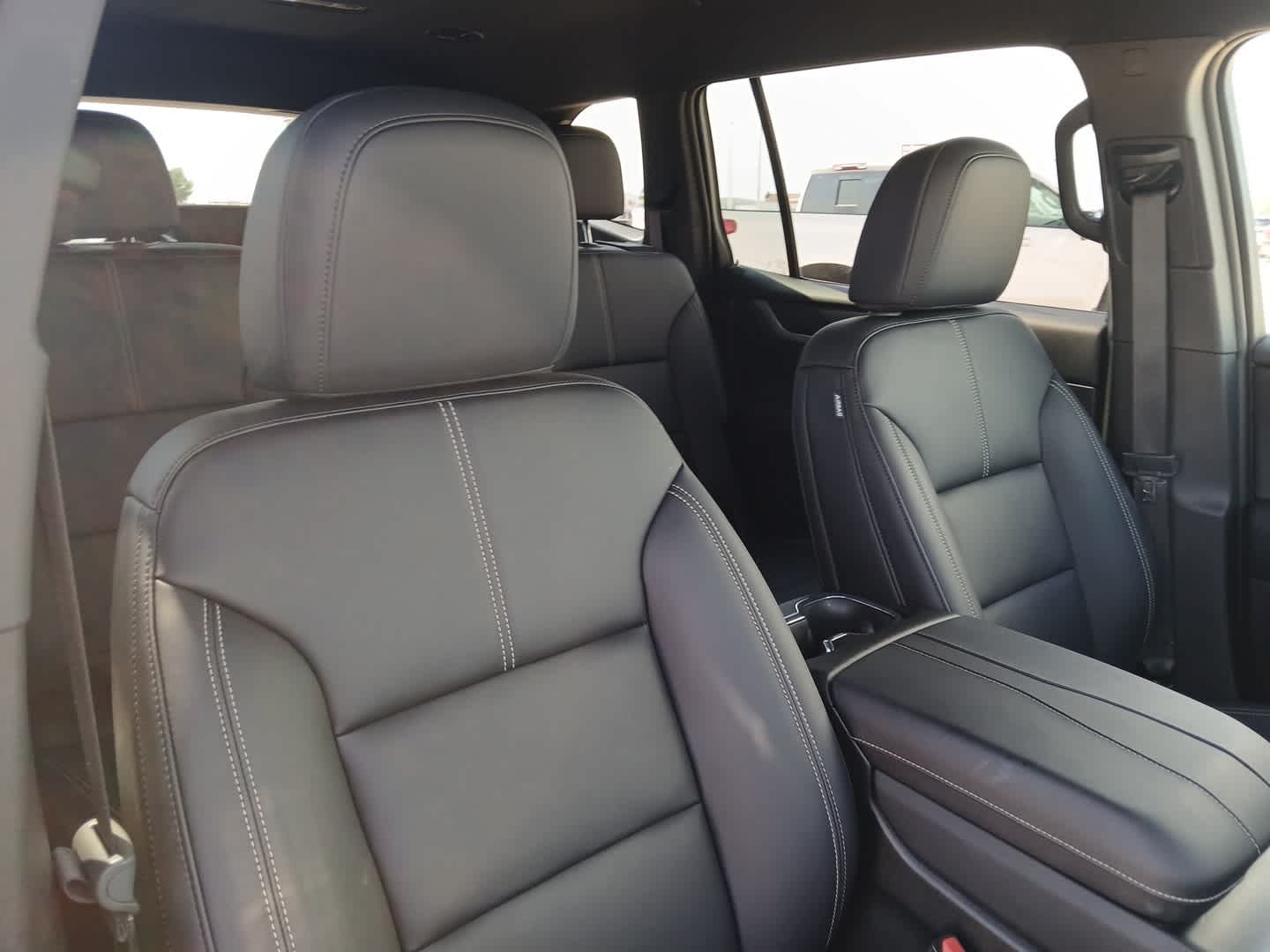2025 GMC Acadia AWD Elevation
