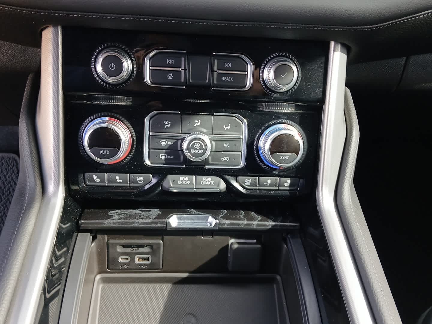 2021 GMC Yukon 4WD Denali