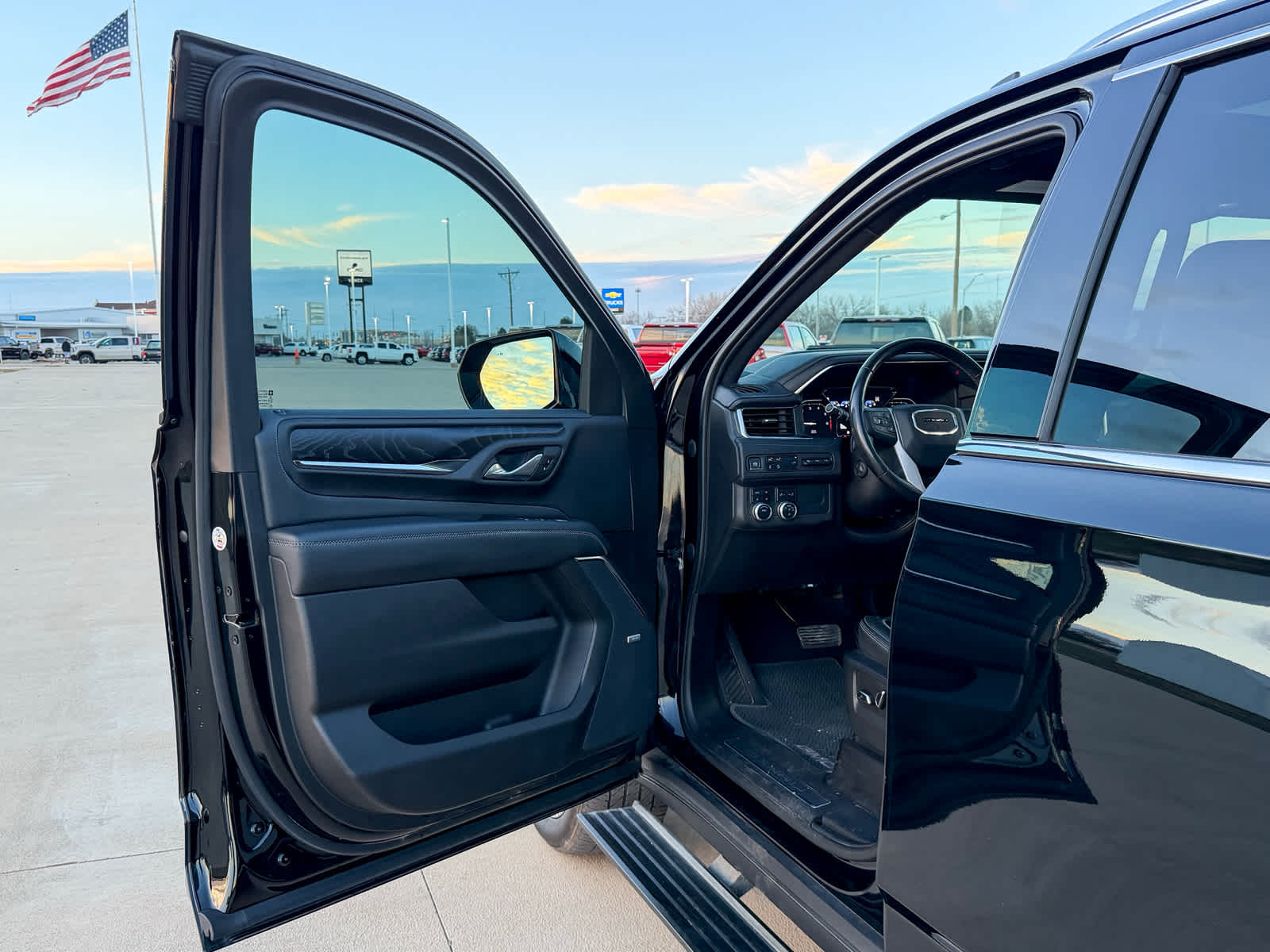 2021 GMC Yukon 4WD Denali