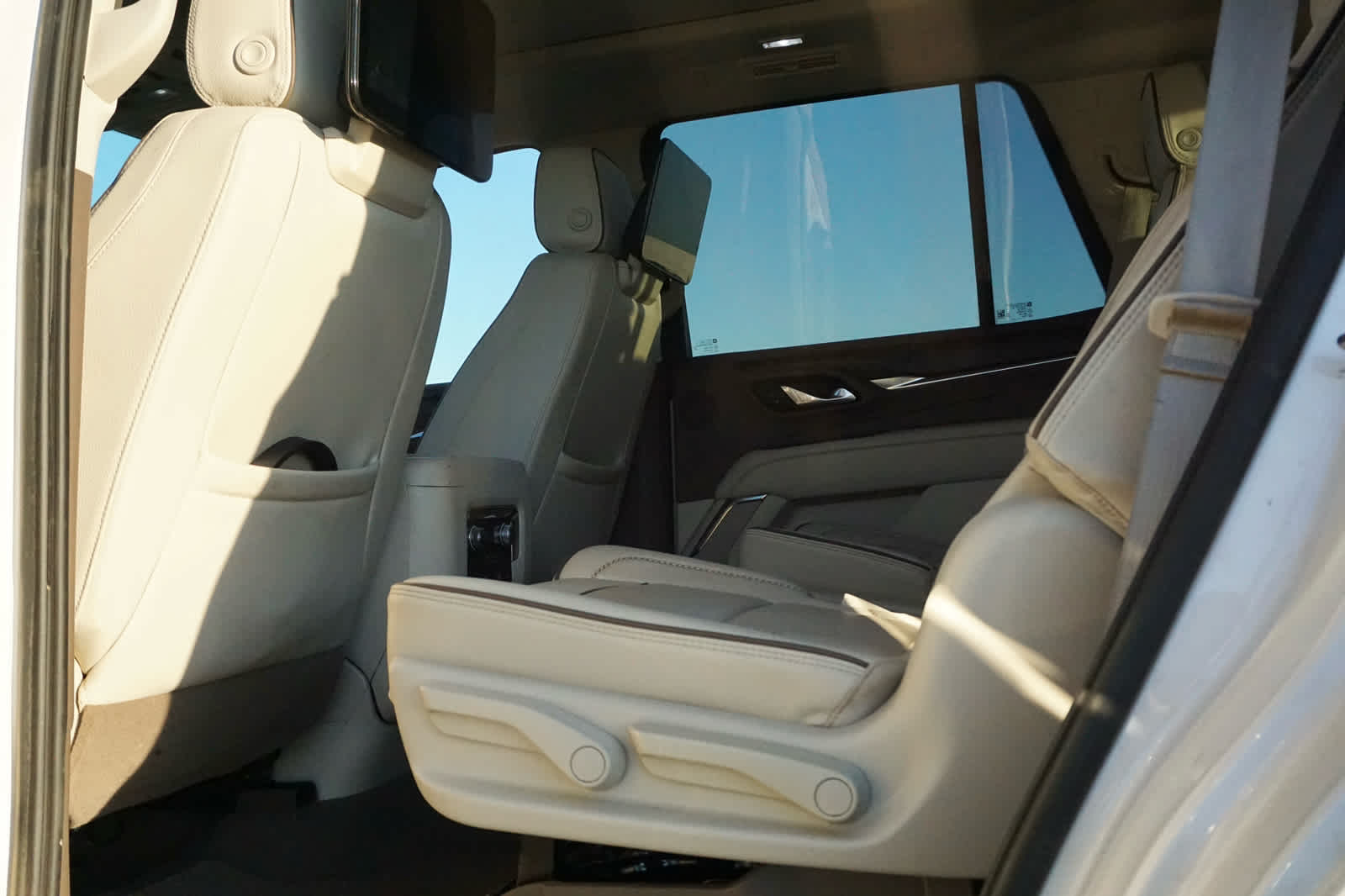 2024 GMC Yukon 4WD Denali