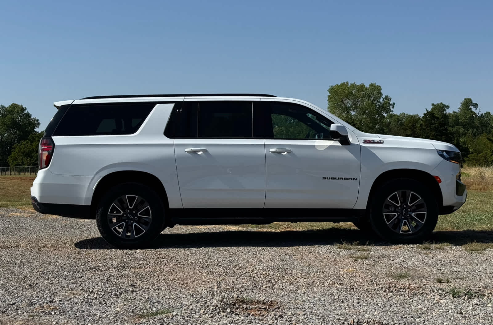 2023 Chevrolet Suburban 4WD Z71