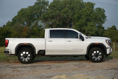 2025 GMC Sierra 2500HD 4WD Crew Cab Standard Bed Denali
