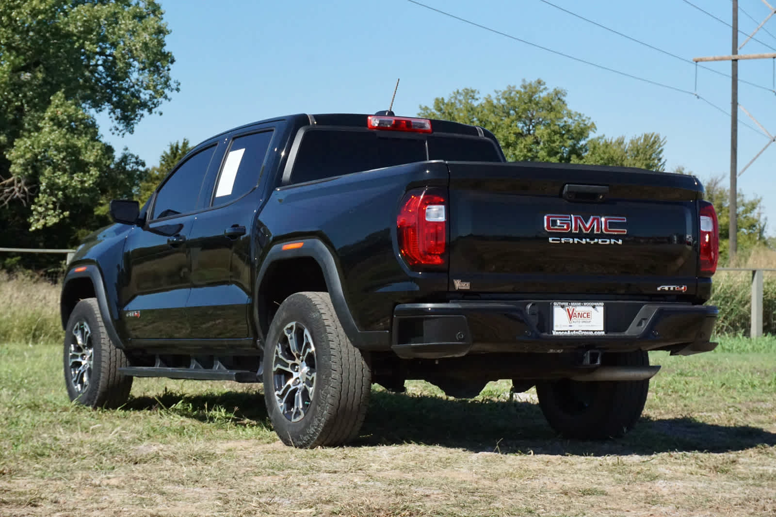 2025 GMC Canyon 4WD AT4