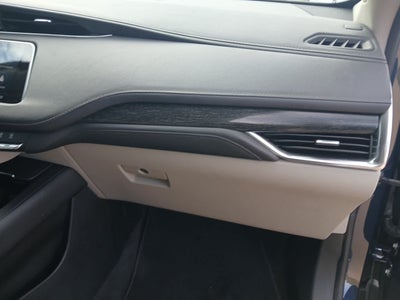 2022 Cadillac XT4 AWD Premium Luxury