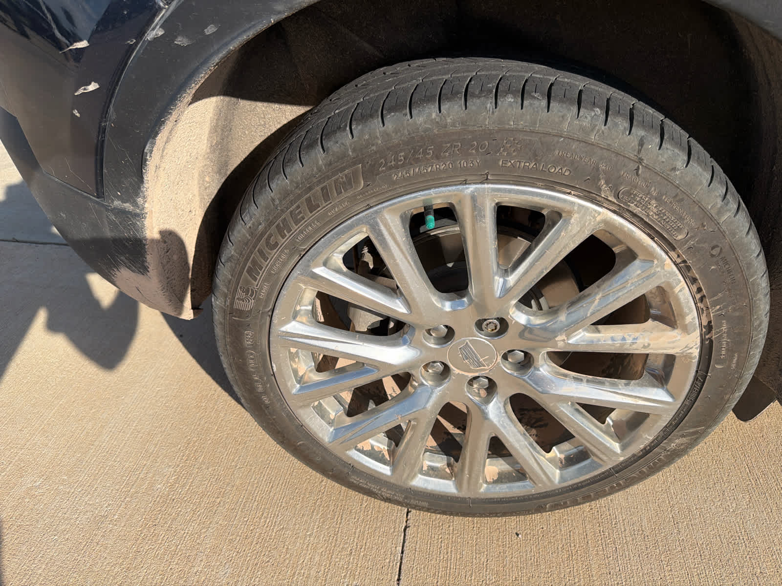 2022 Cadillac XT4 AWD Premium Luxury
