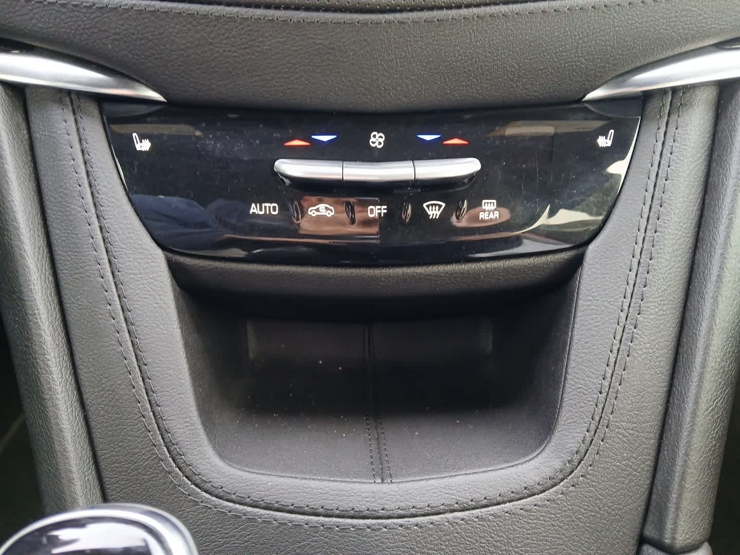 2025 Cadillac XT6 FWD Luxury