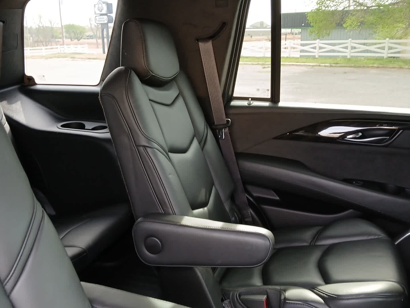 2020 Cadillac Escalade 4WD Platinum