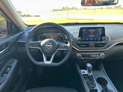 2025 Nissan Altima SV FWD