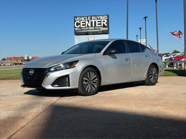 2025 Nissan Altima SV FWD