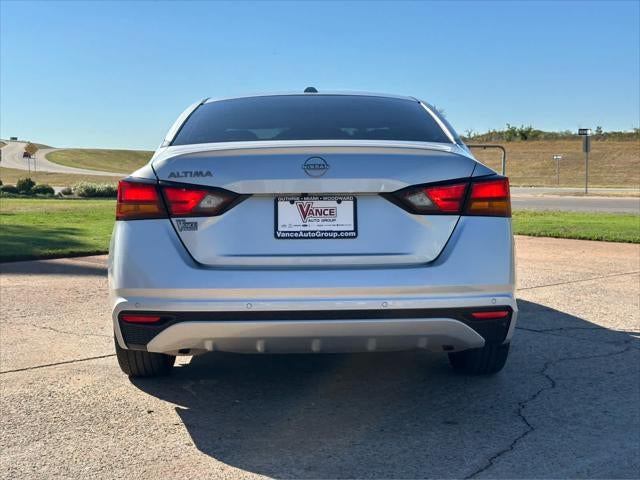 2025 Nissan Altima SV FWD