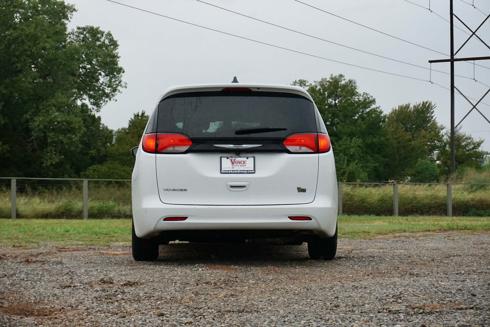2022 Chrysler Voyager LX