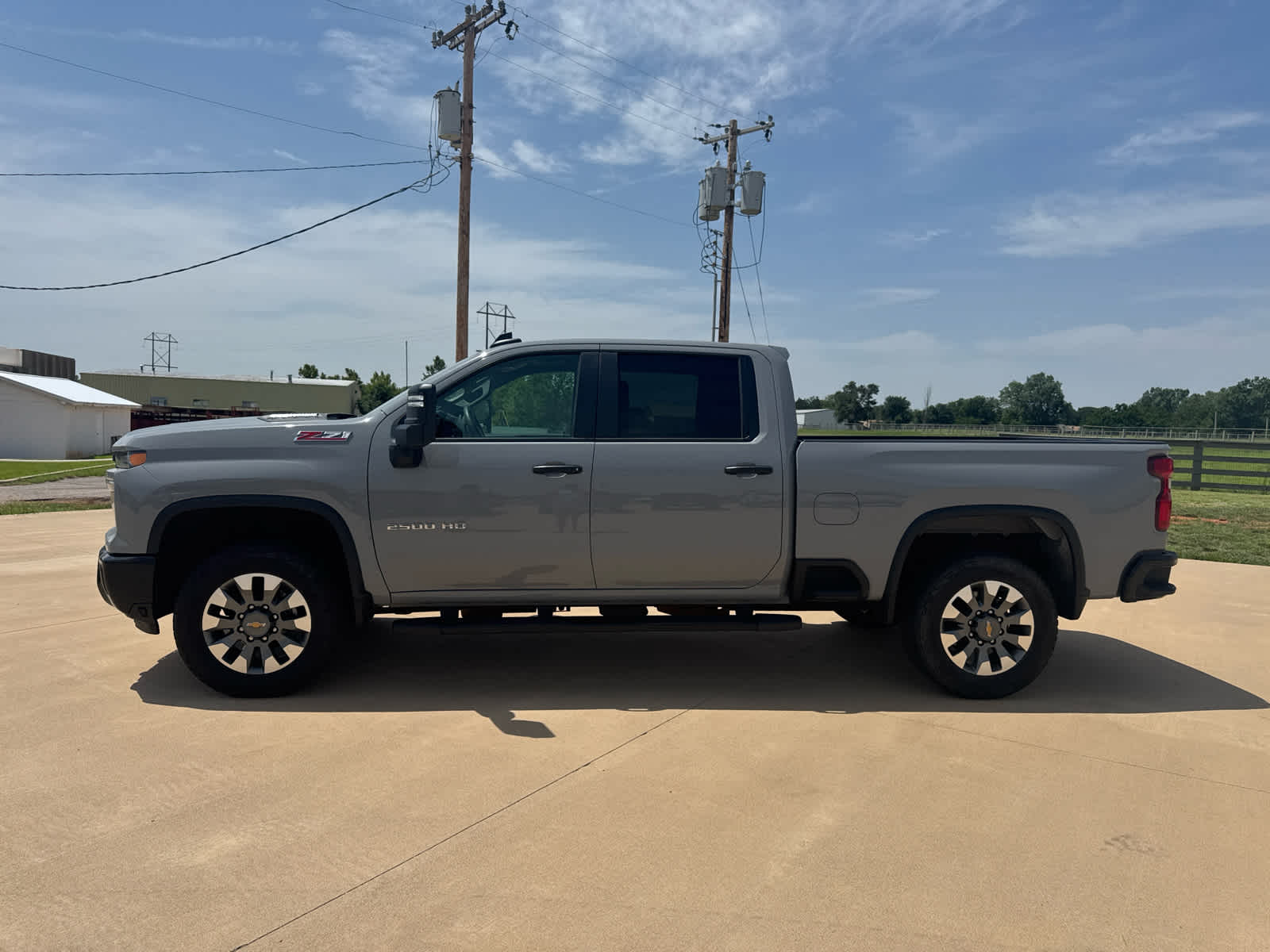 2024 Chevrolet Silverado 2500HD 4WD Crew Cab Standard Bed Custom