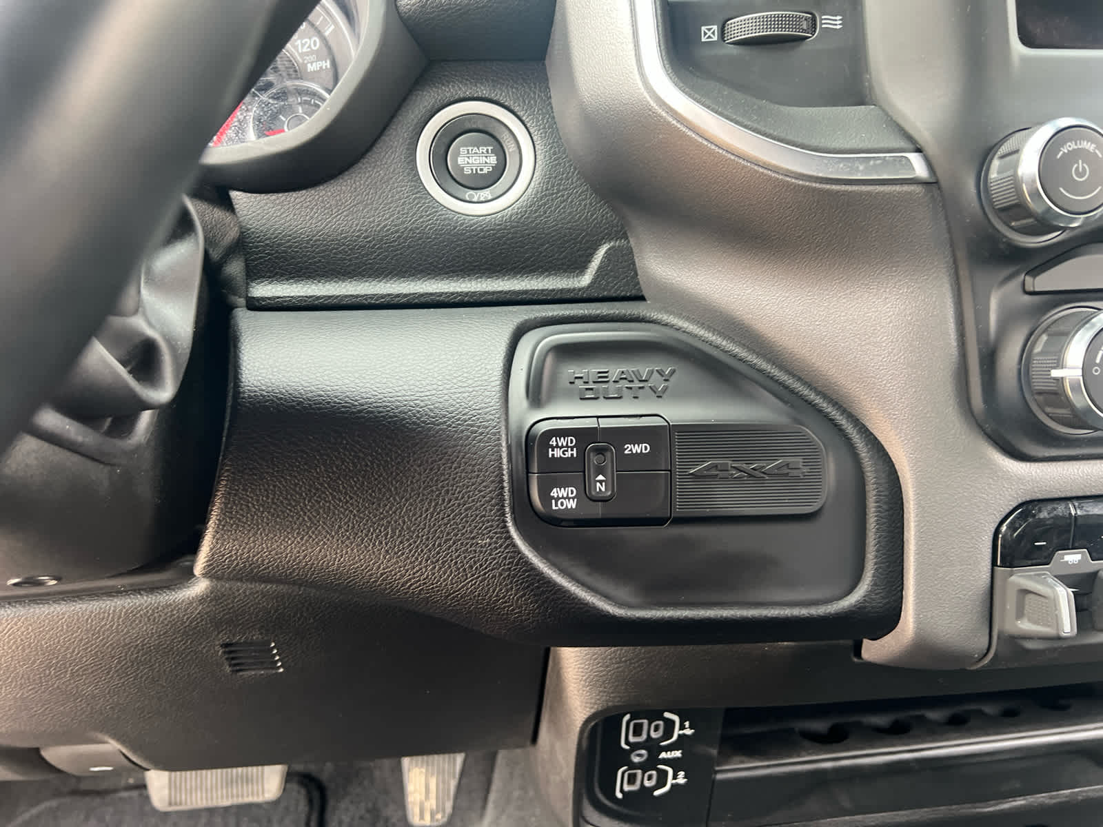 2024 RAM 3500 Big Horn Crew Cab 4x4 8' Box